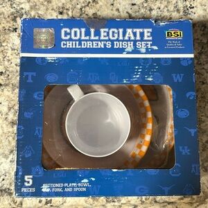 University of Tennessee, collegiate 5 piece dining set for kids.  NWT